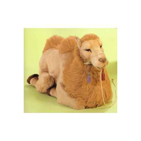 Peluche allongée chameau 100 cm Piutre   2558