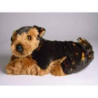 Animaux-Bois-Animaux-Bronzes propose Chien Airedale terrier 40 cm peluche animaux allongés réaliste Piutre 2220