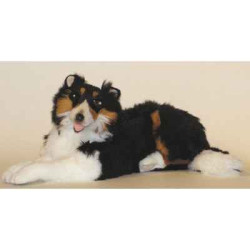 Animaux-Bois-Animaux-Bronzes propose Chien Berger shetland 70 cm peluche animaux allongés réaliste Piutre 3321