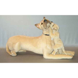 Animaux-Bois-Animaux-Bronzes propose Chien Grand Danois avec chiot 120 cm peluche animaux allongés réaliste Piutre 3301