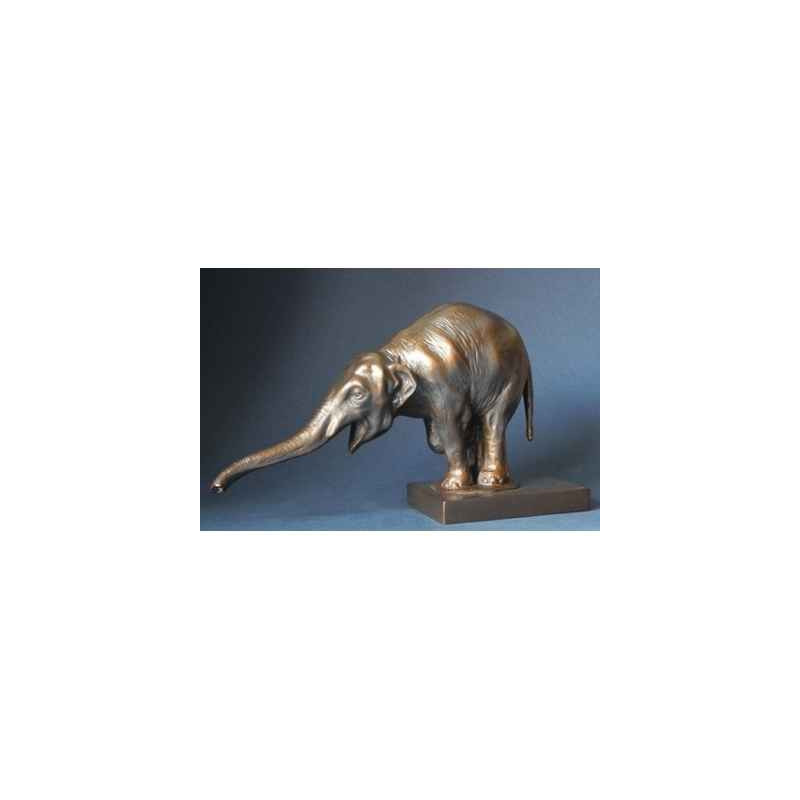 Reproduction statuette éléphant d'Asie mendiant d'après Bugatti BUG01