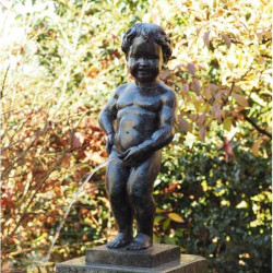 Décoration Statuette bronze personnage Manneken pis petit julien bronze -B91021