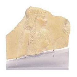Décoration Statue résine Fragment de stèle figurant une déesse statuette musée RMNGP -RE000069