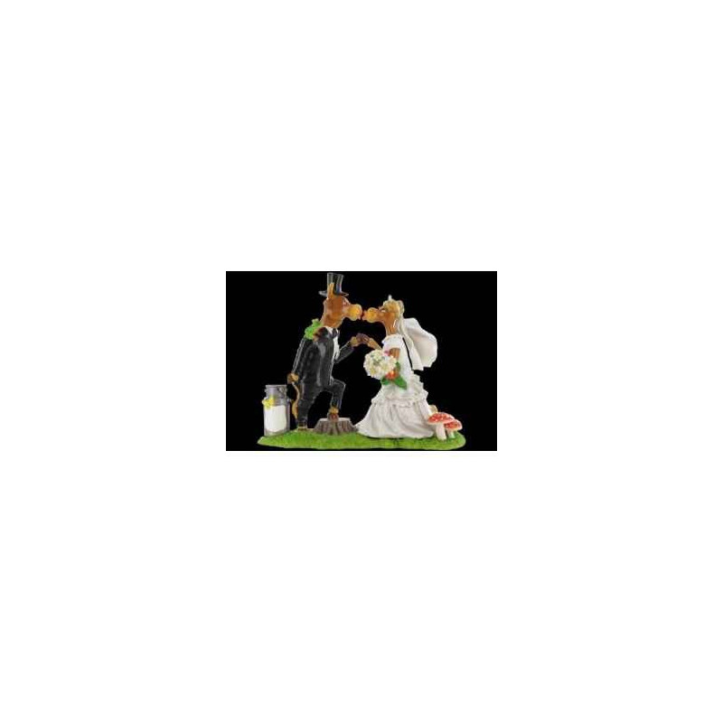 Vache figurine just married art in the city -84146