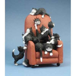Animaux-Bois-Animaux-Bronzes.com propose Chat garde-moi une place Dubout -DUB68