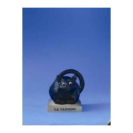 Animaux-Bois-Animaux-Bronzes.com propose Chat -le Chat domestique la paresse (petit)e cd22