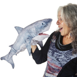 Animaux-Bois-Animaux-Bronzes propose Grand requin blanc marionnette 