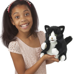 Animaux-Bois-Animaux-Bronzes.com propose Chaton noir et blanc tuxedo marionnette 