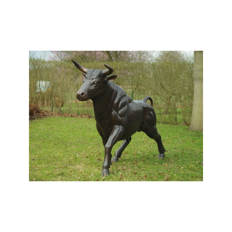 Statue bronze grand taureau tête haute -B96009