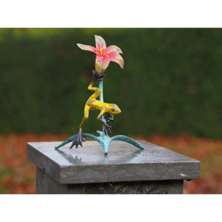 Statuette grenouille avec fleur bronze -AN1888BR-HP